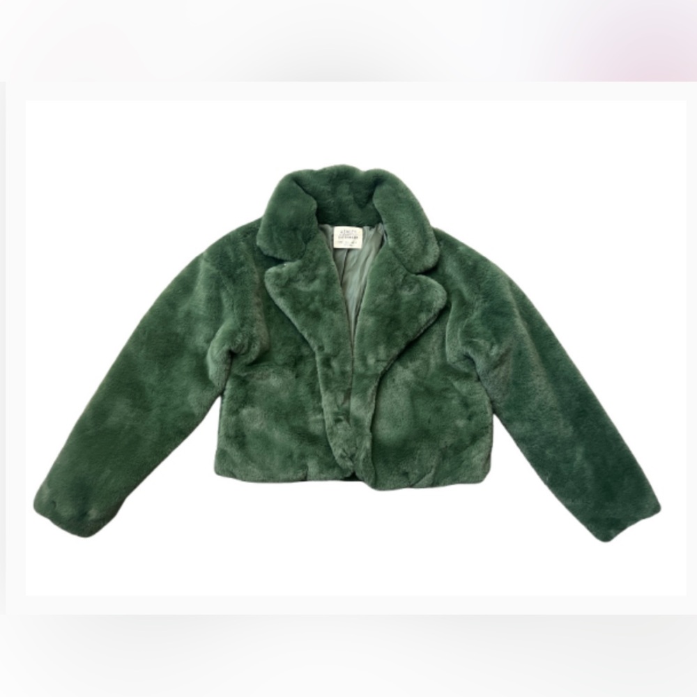 Festival Ready Ashley 26 International Green‎ Faux Fur Cropped Jacket - Picture 2 of 9